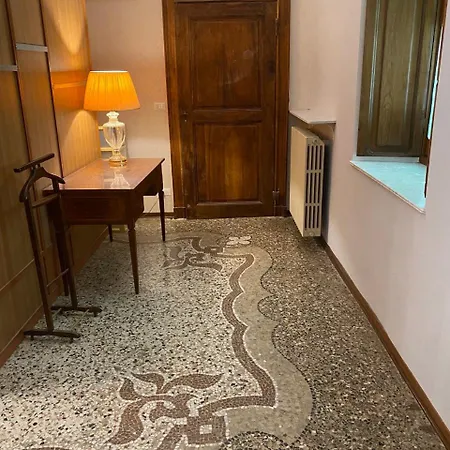 Intrecci Apartment